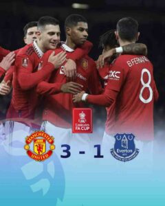 Manchester United beat Everton 3-1